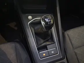 VW Golf Life 1.0 TSI thumbnail