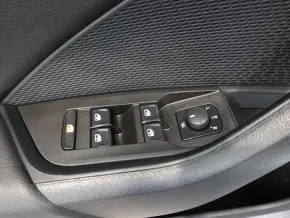 Škoda OCTAVIA COMBI AMBITION 2.0 TDI DSG thumbnail