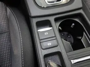 Škoda OCTAVIA COMBI AMBITION 2.0 TDI DSG thumbnail