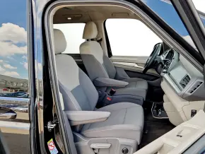 VW Multivan Life L 2.0 TDI 110KW thumbnail