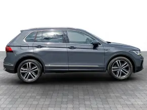 VW Noul Tiguan Life 2,0 TDI DSG thumbnail