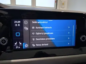 VW Golf Variant Life 2.0 TDI DSG thumbnail