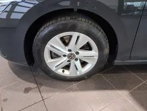 VW Golf Variant Life 2.0 TDI DSG thumbnail
