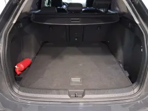 VW Golf Variant Life 2.0 TDI DSG thumbnail