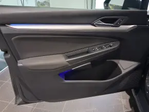 VW Golf Variant Life 2.0 TDI DSG thumbnail