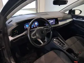 VW Golf Variant Life 2.0 TDI DSG thumbnail