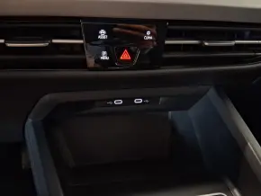 VW Golf Variant Life 2.0 TDI DSG thumbnail
