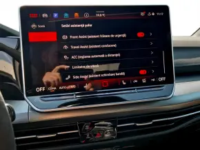 VW Golf GTI Edition 50 thumbnail