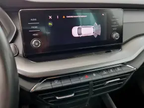 Škoda OCTAVIA COMBI AMBITION 2.0 TDI DSG thumbnail
