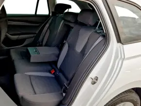 Škoda OCTAVIA COMBI AMBITION 2.0 TDI DSG thumbnail