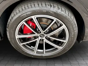 Audi Q5 Sportback 40 TDI quattro thumbnail
