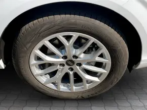 Audi Q3 Sportback 35 TFSI thumbnail
