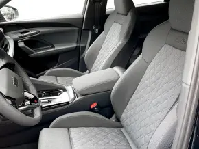 Audi Q5 Sportback 40 TDI quattro thumbnail