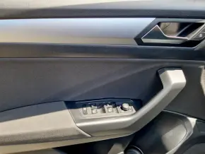VW T-Roc Life 1.5 TSI DSG thumbnail