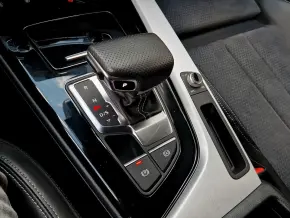 Audi A4 35 TFSI thumbnail