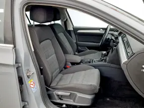 VW Passat Comfortline1.5 TSI ACT DSG thumbnail