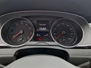 VW Passat Comfortline1.5 TSI ACT DSG thumbnail