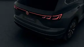 Touareg Elegance V6 TDI / 286 CP/210 kW / 3.0l / Automata, 8 trepte / 4-usi thumbnail