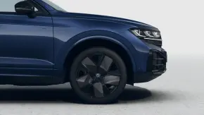 Touareg R-Line V6 TDI / 286 CP/210 kW / 3.0l / Automata, 8 trepte / 4-usi thumbnail