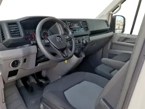 VW Crafter 3.5 Furgon L4H3 FWD 103kW thumbnail
