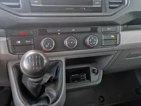 VW Crafter 3.5 Furgon L4H3 FWD 103kW thumbnail
