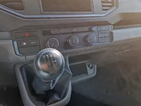 VW Crafter 3.5 Furgon L3H3 FWD 103kW thumbnail