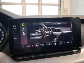 Škoda OCTAVIA COMBI AMBITION 2.0 TDI DSG thumbnail