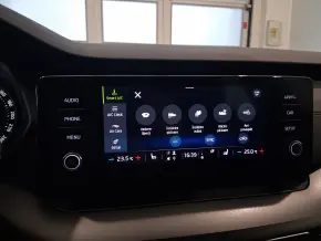 Škoda OCTAVIA COMBI AMBITION 2.0 TDI DSG thumbnail