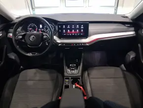 Škoda OCTAVIA COMBI AMBITION 2.0 TDI DSG thumbnail