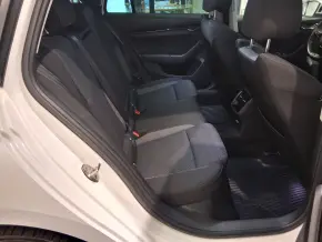 Škoda OCTAVIA COMBI AMBITION 2.0 TDI DSG thumbnail