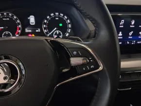 Škoda OCTAVIA COMBI AMBITION 2.0 TDI DSG thumbnail