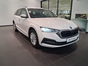 Škoda OCTAVIA COMBI AMBITION 2.0 TDI DSG thumbnail