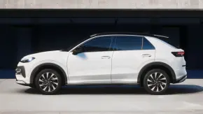 Noul T-Roc Life 1.5 eTSI DSG thumbnail