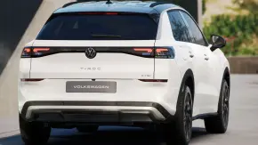 Noul T-Roc Life 1.5 eTSI DSG thumbnail
