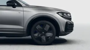 Touareg R V6 TSI Plug in Hybrid thumbnail