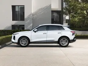 Q3 35 TFSI thumbnail