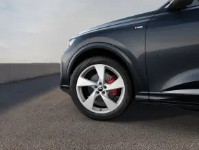Q5 40 TFSI quattro thumbnail