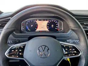 VW Noul Tiguan R-Line 2,0 TSI DSG 4Mot thumbnail