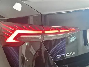 Škoda Octavia Selection 1.5 TSI DSG mHEV thumbnail