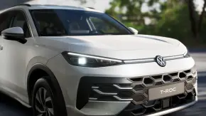 Noul T-Roc Life 1.5 eTSI DSG thumbnail