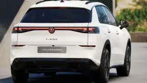 Noul T-Roc R-Line 1.5 eTSI DSG thumbnail