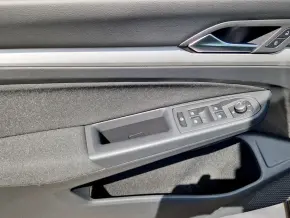 VW Golf Life 1.0 eTSI DSG mild hyb thumbnail