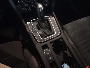 VW Noul Passat High 2.0  biTDI 4Mot DSG TD thumbnail