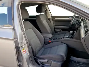VW Noul Passat Comfortline 2.0 TDI DSG thumbnail