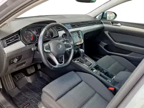 VW Noul Passat Comfortline 2.0 TDI DSG thumbnail