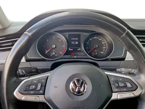 VW Noul Passat Comfortline 2.0 TDI DSG thumbnail