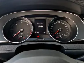 VW Noul Passat Comfortline 2.0 TDI DSG thumbnail
