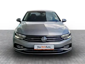 VW Noul Passat Comfortline 2.0 TDI DSG thumbnail