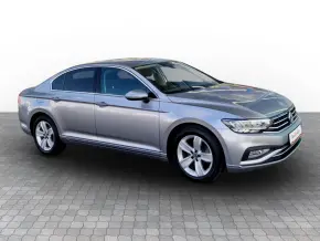 VW Noul Passat Comfortline 2.0 TDI DSG thumbnail