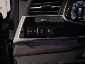 Audi Q8 PI 55 TFSI quattro thumbnail